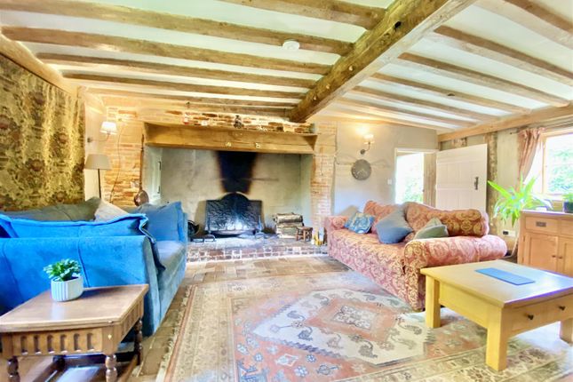 Charity Farmhouse, Stanwell Green, Thorndon photo 2