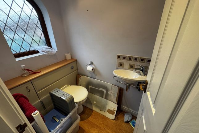 3, Moathouse Close, Stafford photo 4