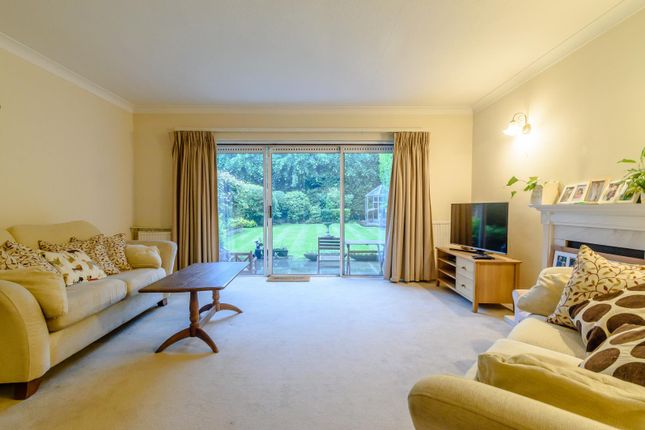 2, The Grange, Rickmansworth photo 4