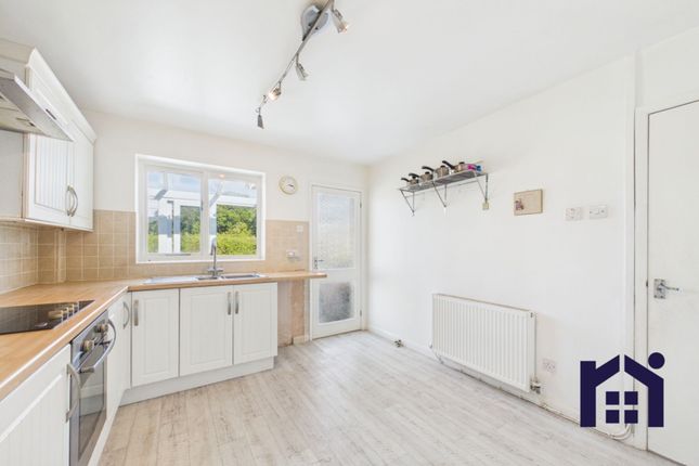 39 Charter Lane, Chorley photo 2