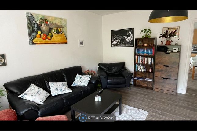 Flat, Wilmslow Road, Manchester photo 3