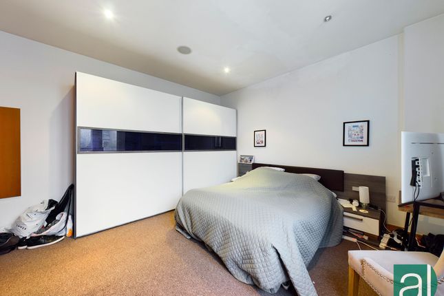 Flat for sale in Water Street, Tower Building