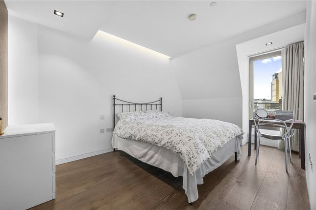 Apartment 505, 4, Pearson Square, London photo 4