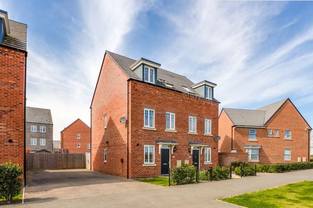 38 Belton Road, Barton Seagrave-3.Jpg