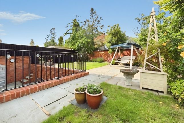 5 Little Ashley Court,, Ryeworth Road, Cheltenham photo 4
