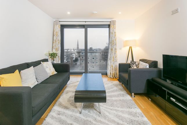 29 Avershaw House, Chartfield Avenue, London photo 2