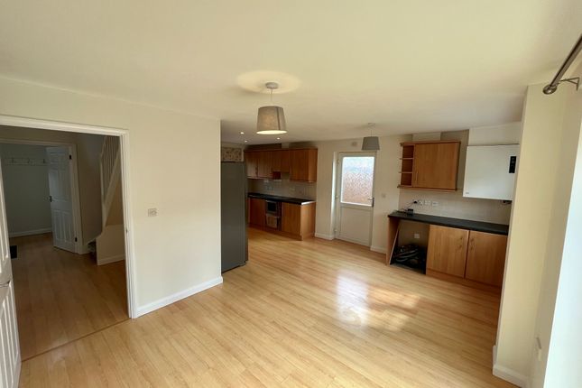3, Heathlands, BURY ST. EDMUNDS photo 2