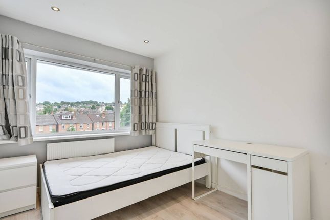 Terraced house for sale in Guildford Park Avenue, Guildford