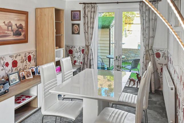 9, Cater Road, High Wycombe photo 3