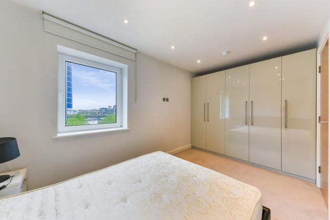 Flat for sale in Sesame Apartments, Holman Road, London