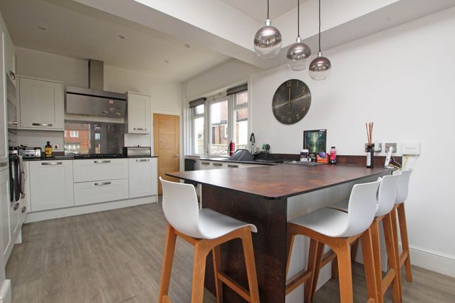 9, Park Avenue, Eastbourne photo 2