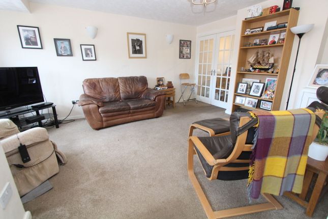 2, Conifer Close, Brierley Hill photo 4