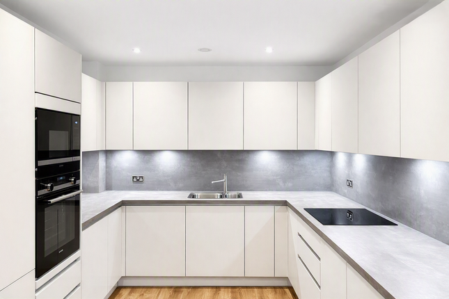 8 Beecham House, 2, Eden Place, Oxted photo 4