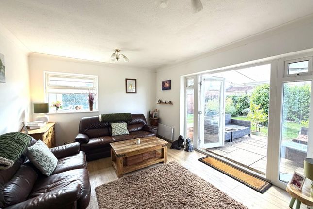 11, Northfield Close, Gamlingay photo 3