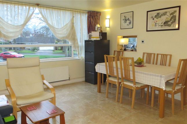 Flat for sale in Lime Tree Avenue, Wolverhampton, West Midlands