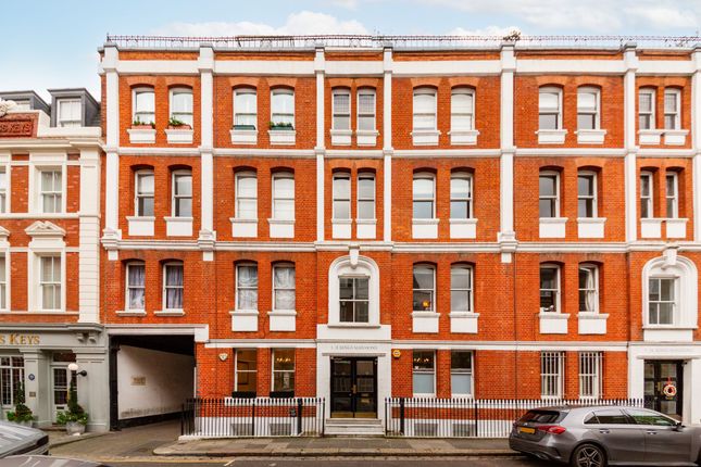 Thumbnail Flat to rent in Lawrence Street, Chelsea