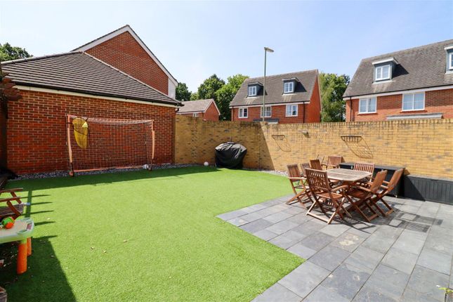 79, Rana Drive, Fleet photo 2
