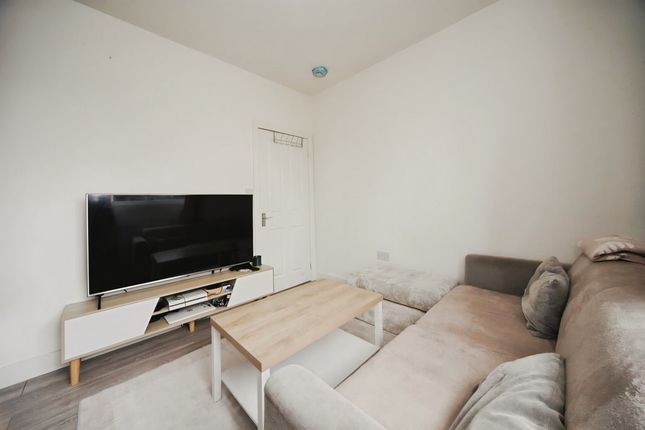 541, Hitchin Road, Luton photo 2
