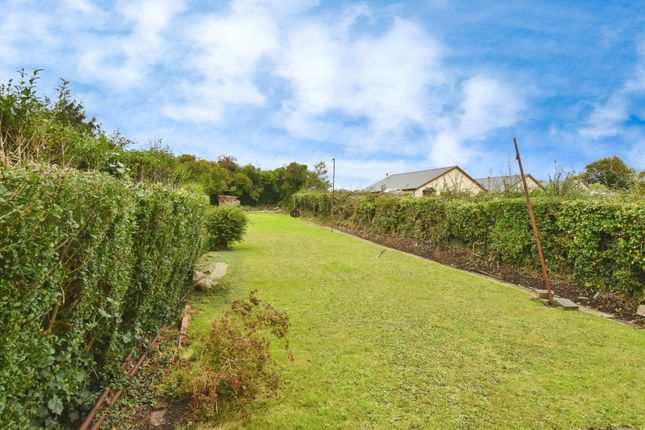 22, Llwynhendy Road, Carmarthenshire photo 3