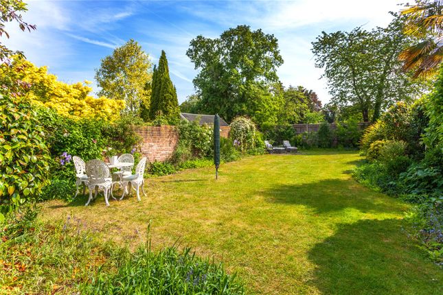 White Rose Cottage, 95, High Street, Berkshire photo 2