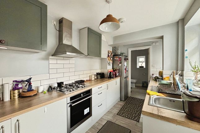 33, Wyndham Street, Cardiff photo 3