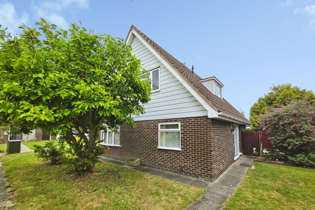 4-bed house on 16, Peterborough, £1,400/mo