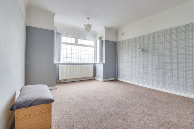 534, Prince Avenue, Westcliff-On-Sea photo 4
