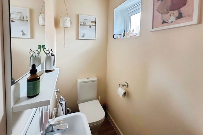 4, Canberra Close, Derby photo 4
