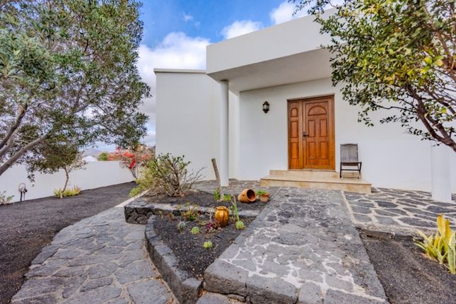 Villa for sale in Tahiche, Lanzarote, Spain