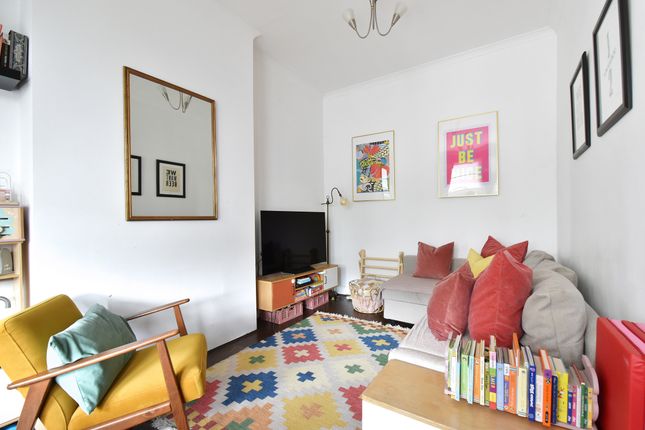 20A, Benson Road, London photo 4