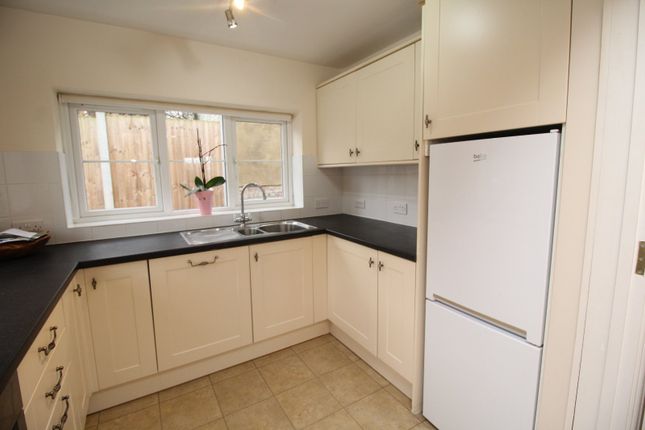 3 Bed Bungalow For Sale In Cotterells Hill Boxmoor Hemel