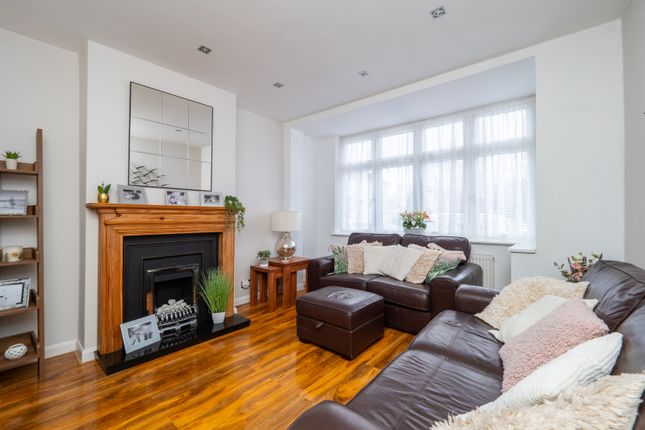 End terrace house for sale in St. Johns Road, Sutton
