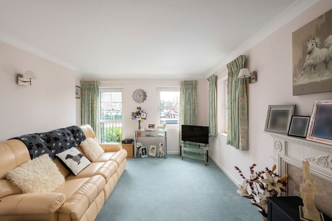 Flat for sale in Roebuck Close, Bancroft Road, Reigate