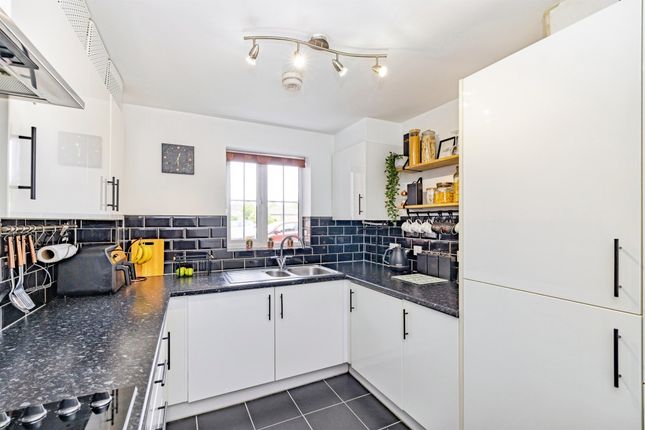 20, St. Mawes Close, Rickmansworth photo 4