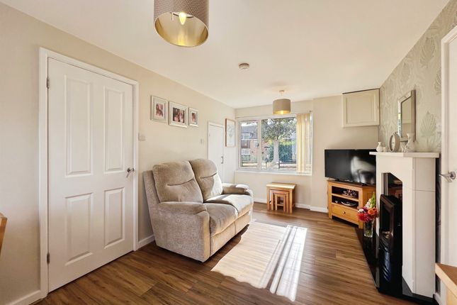 6, Fairfields Walk, Stratford-Upon-Avon photo 4