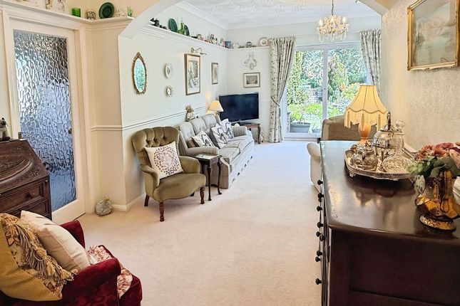 23 Englefield Road, Leicester photo 3