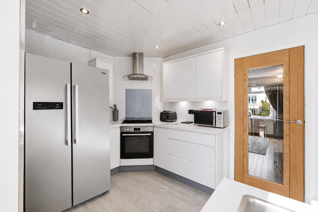 5, Kinnaird Avenue, Falkirk photo 4