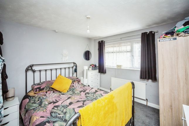 End terrace house for sale in Bicknor Road, Maidstone