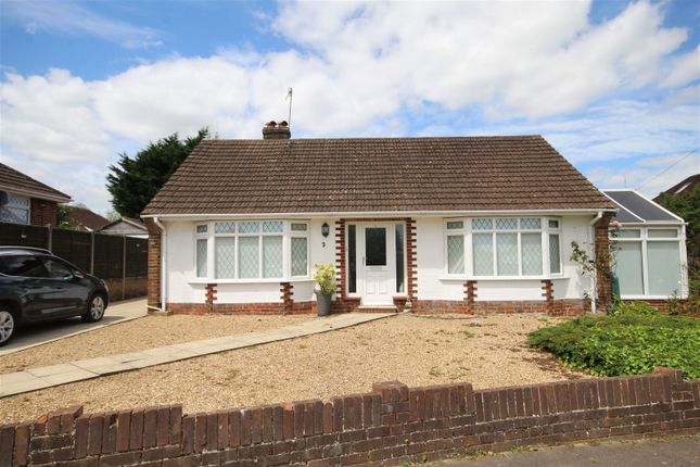 Thumbnail Bungalow for sale in Greatham Road, Findon Valley, Worthing