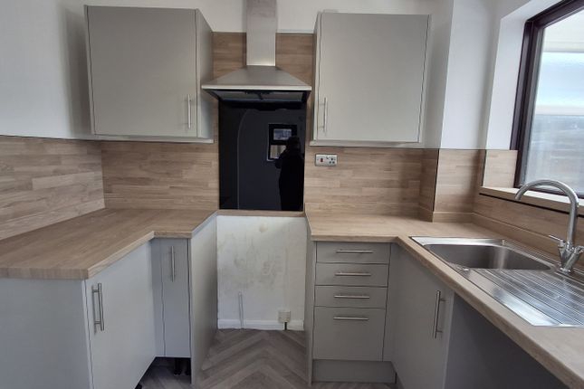 12, Kingfisher Close, NEWARK photo 2