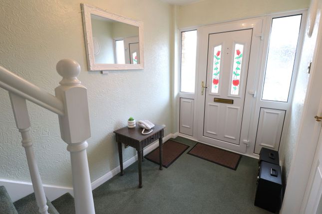 73, Fairfield Gardens, Leigh-on-Sea photo 4