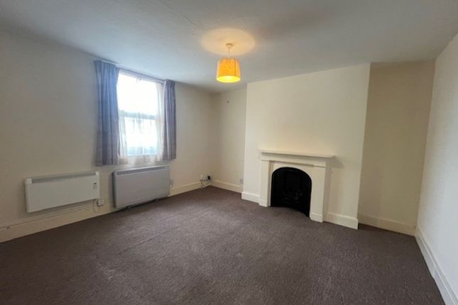 Thumbnail Flat to rent in Bower Lane, Maidstone