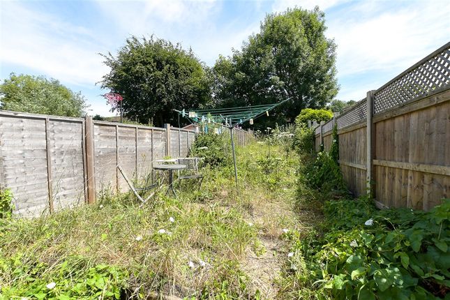 Godstone Road, Caterham photo 3