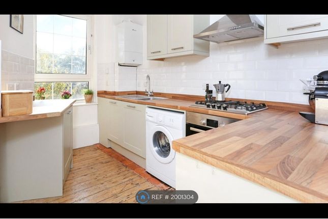 Flat to rent in Brixton Hill, London