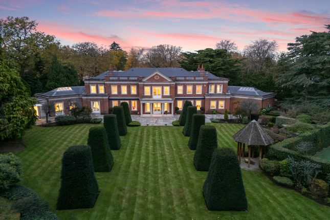 Winslow House East Road, Surrey photo 4