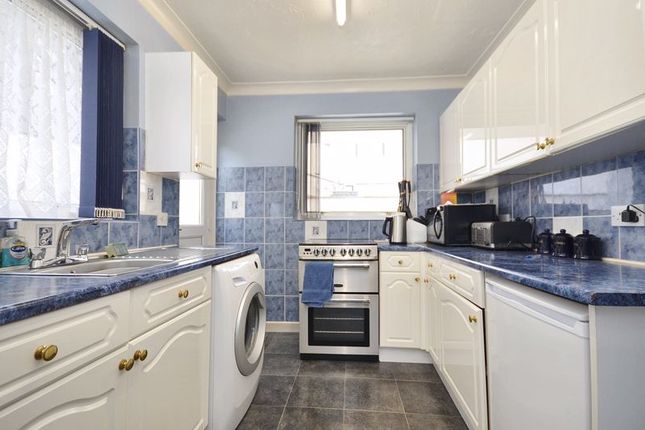 2, Cedar Way, Brixham photo 3