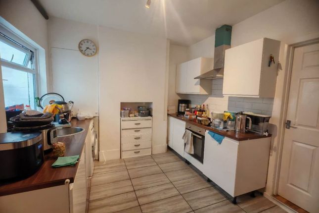 Hazel Road,Erith, England photo 5