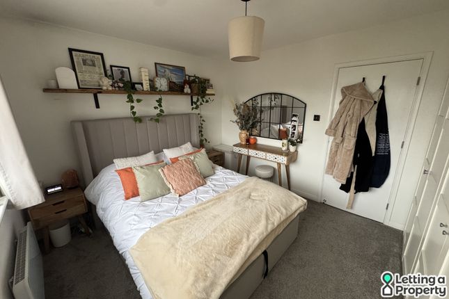 Flat 8, Avondale Court, Glendale Gardens, Leigh-On-Sea photo 4