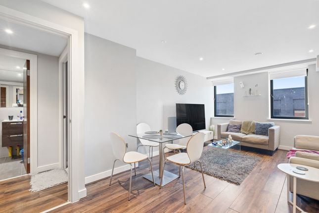 1-bed flat on Apartment 402, Albion House, Birmingham, £175,000