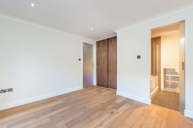 Flat for sale in Belsize Road, South Hampstead